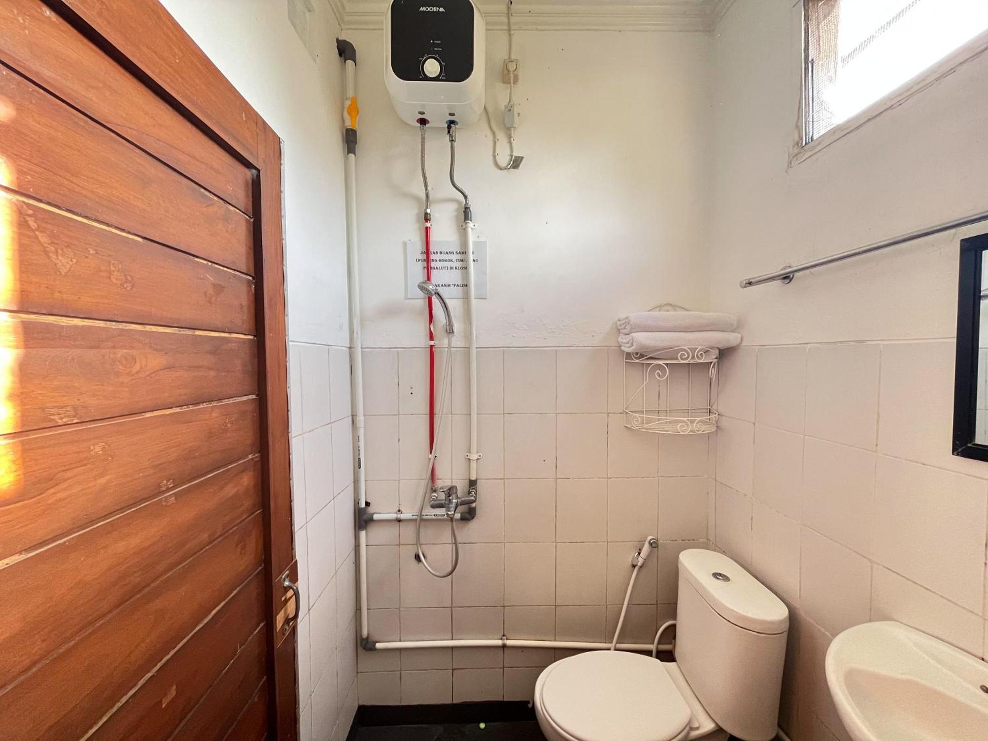 Reddoorz Syariah At Falisha Umy Ngabean Bagian luar foto
